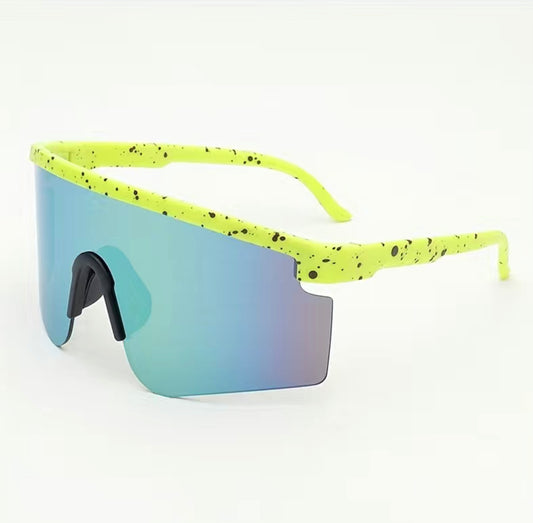 1pc New Frame Coated Lens Conjoined unisex Sunglasses Sports Sunglasses Trendy Tinted colour.
